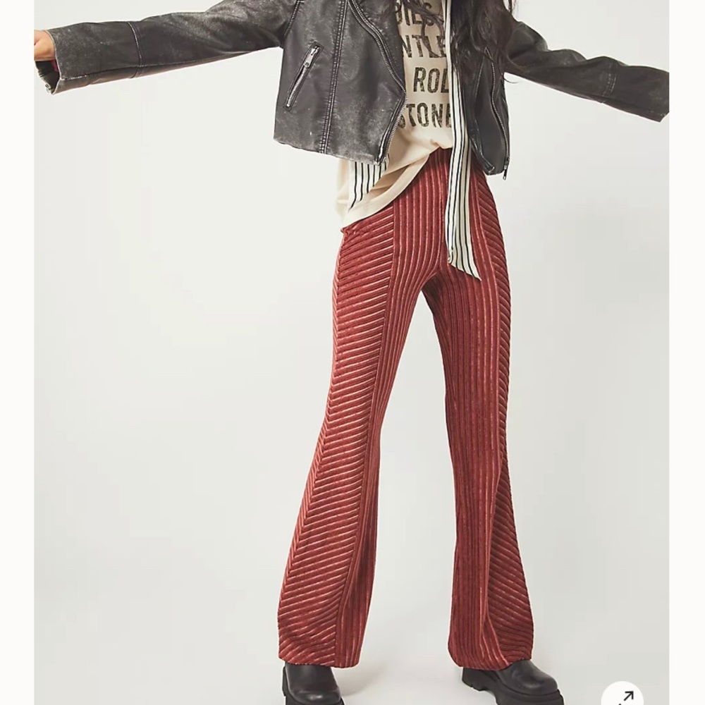 BRAND NEW FP velvet pull-on flare pants, sz M